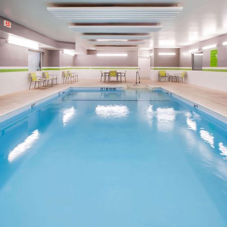 La Quinta Inn And Suites By Wyndham Елкхарт Екстериор снимка