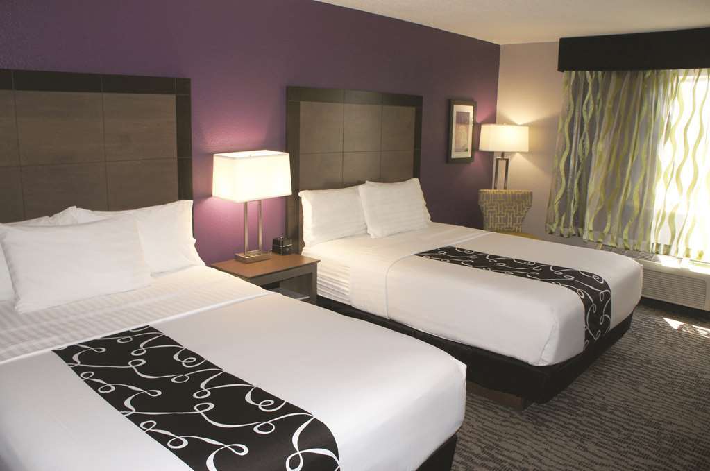 La Quinta Inn And Suites By Wyndham Елкхарт Стая снимка