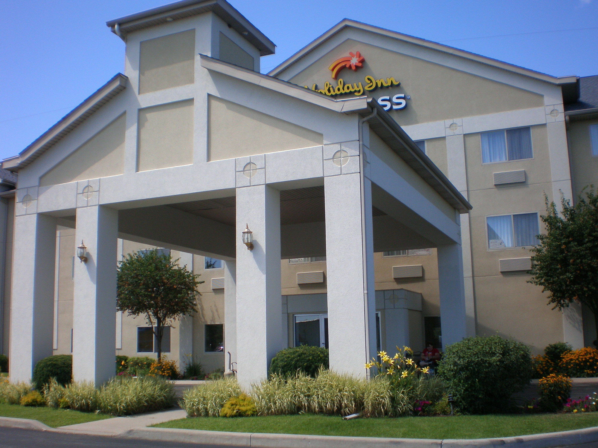 La Quinta Inn And Suites By Wyndham Елкхарт Екстериор снимка